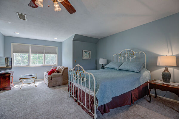 3rd Floor Family Suite Photo 7