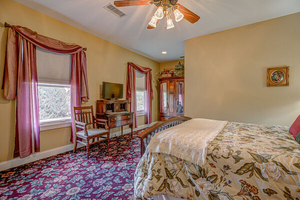 Autumn Rose Room Photo 2