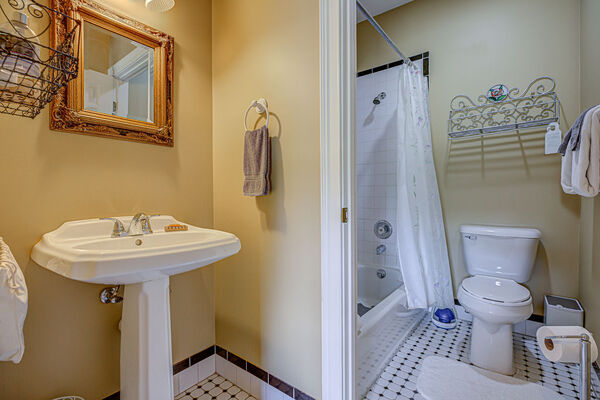 Autumn Rose Room Photo 3