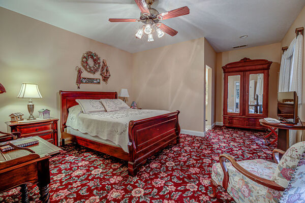 Mimi's Garden Room Photo 1