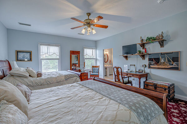 Periwinkle Room Photo 2